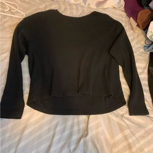 Women’s black cropped long sleeve